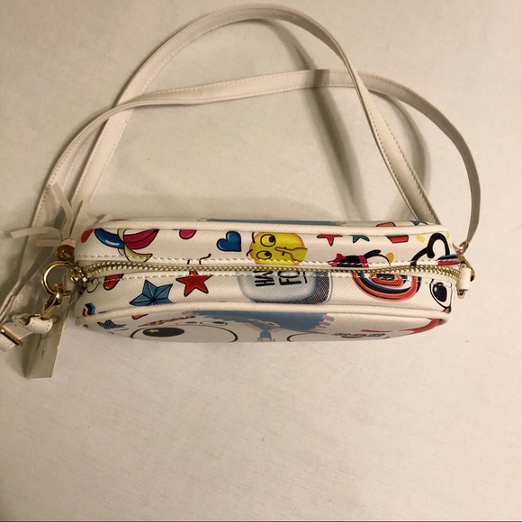 NWT Fun Print Zipper Crossbody Bag - Tassel - Picture 2 of 11
